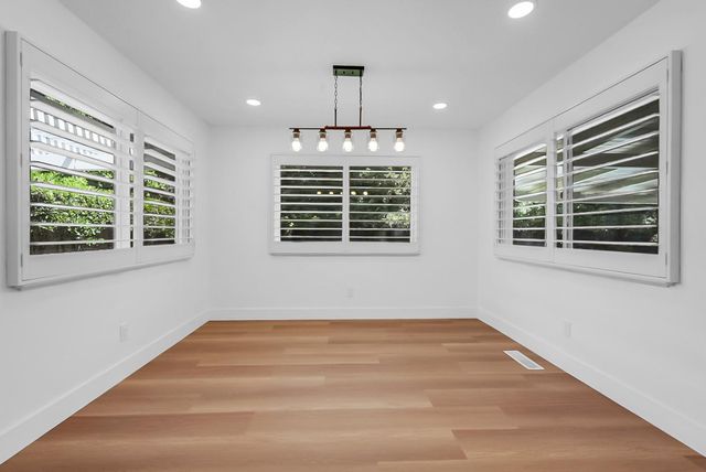 6908 Arrowwood Dr, Riverbank, CA 95367