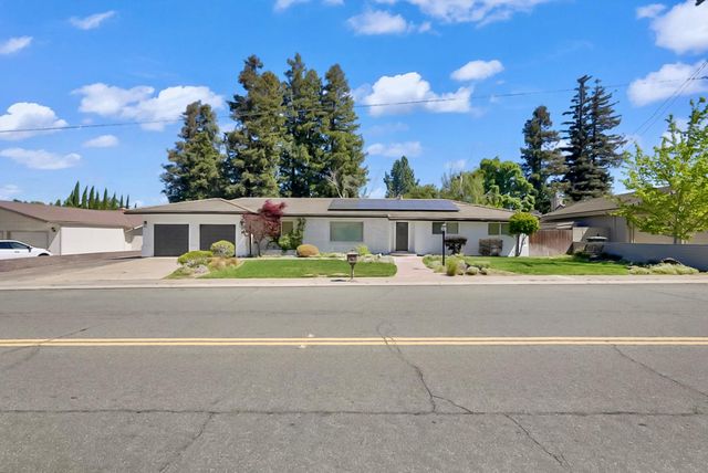 6908 Arrowwood Dr, Riverbank, CA 95367