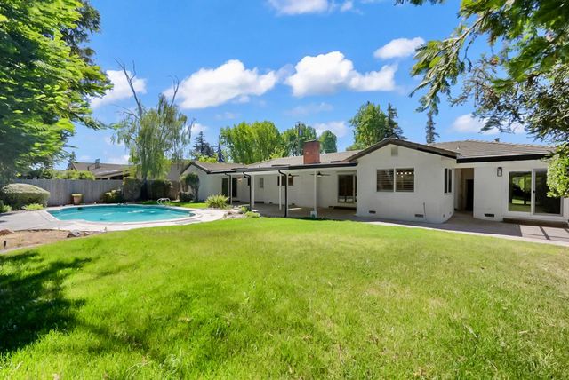 6908 Arrowwood Dr, Riverbank, CA 95367