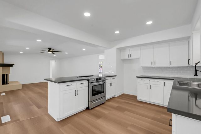 6908 Arrowwood Dr, Riverbank, CA 95367