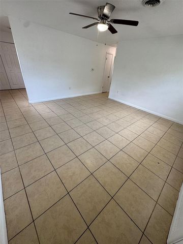 1712-1712 NE 71ST STREET, Ocala, FL 34479