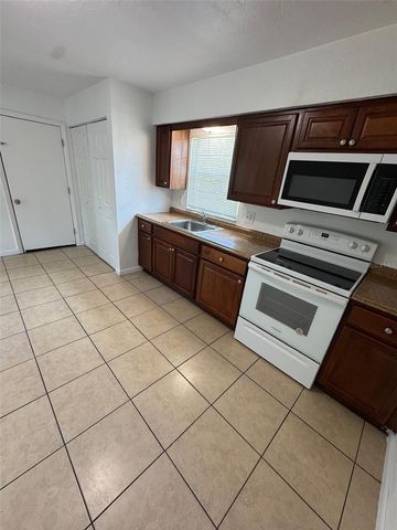 1712-1712 NE 71ST STREET, Ocala, FL 34479