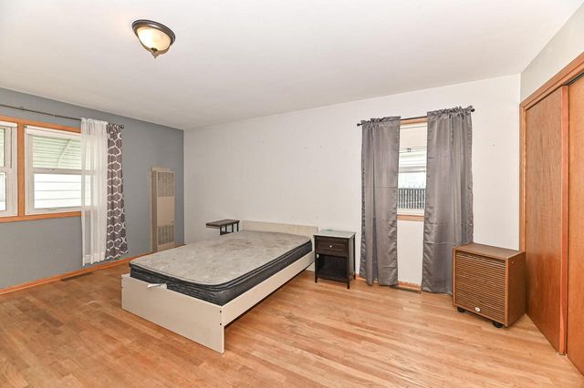 2425 S 63rd STREET, West Allis, WI 53219