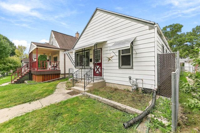 2425 S 63rd STREET, West Allis, WI 53219