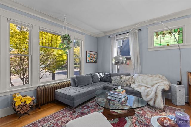 1609 N 50th Street, Seattle, WA 98103