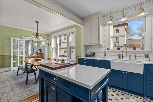 1609 N 50th Street, Seattle, WA 98103