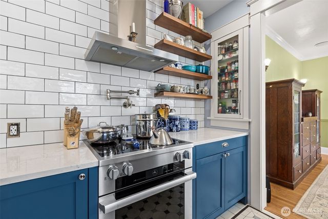 1609 N 50th Street, Seattle, WA 98103