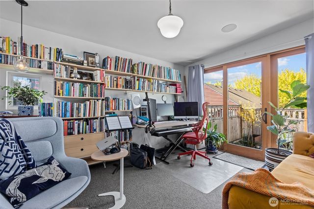 1609 N 50th Street, Seattle, WA 98103