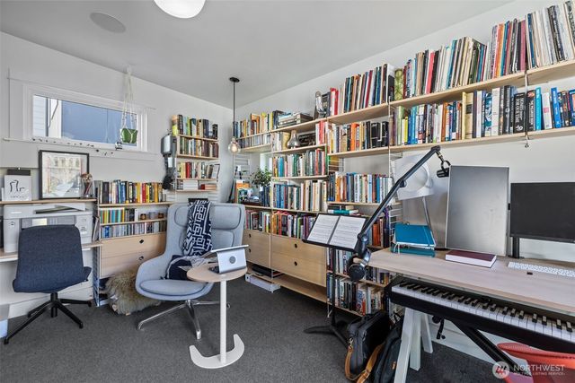 1609 N 50th Street, Seattle, WA 98103