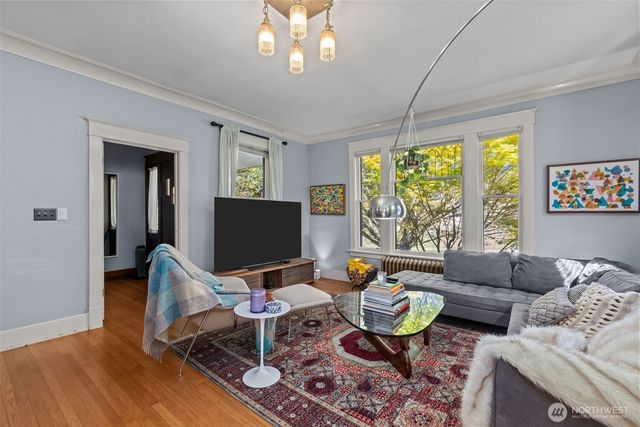 1609 N 50th Street, Seattle, WA 98103