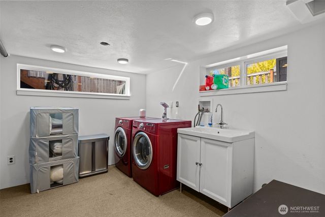 1609 N 50th Street, Seattle, WA 98103