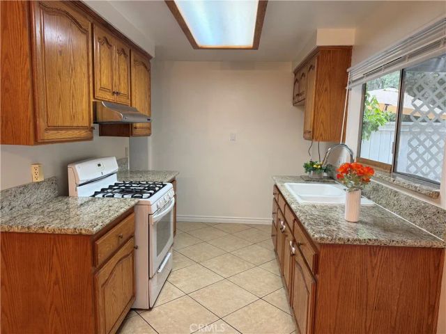 2157 E Aroma, West Covina, CA 91791