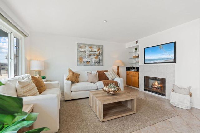 400 N The Strand 27, Oceanside, CA 92054