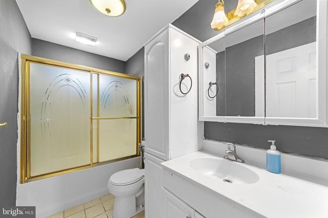 142 LAWN PARK, Lawrence, NJ 08648