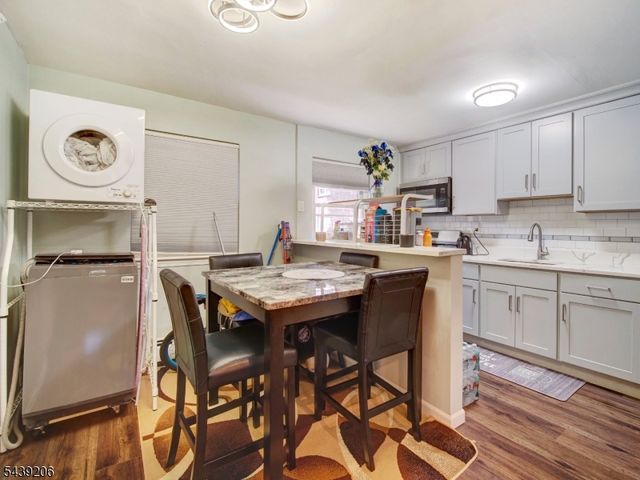 500 S Center St E11, City Of Orange Twp., NJ 07050