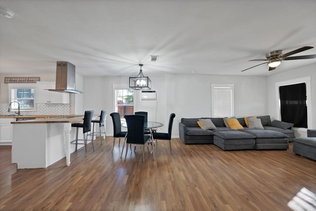 1610 Whitaker Avenue, Dallas, TX 75216