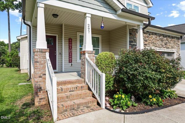 297 Hawkesburg Drive, Clayton, NC 27527
