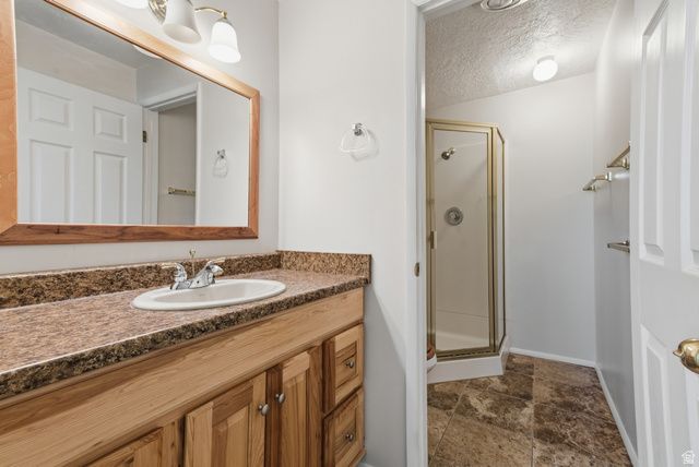 5483 S 925 E, South Ogden, UT 84405
