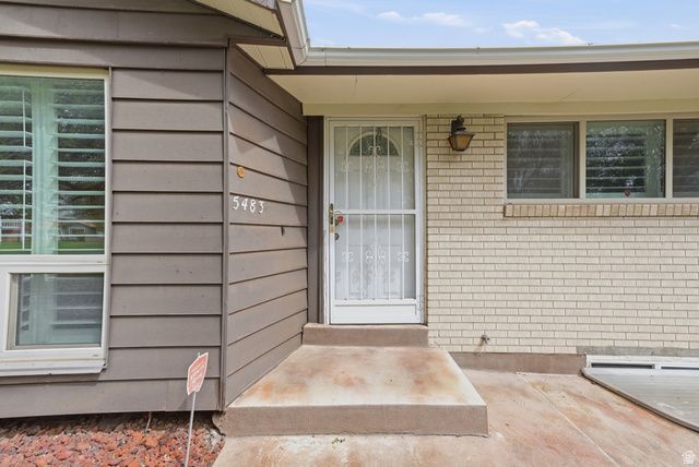 5483 S 925 E, South Ogden, UT 84405