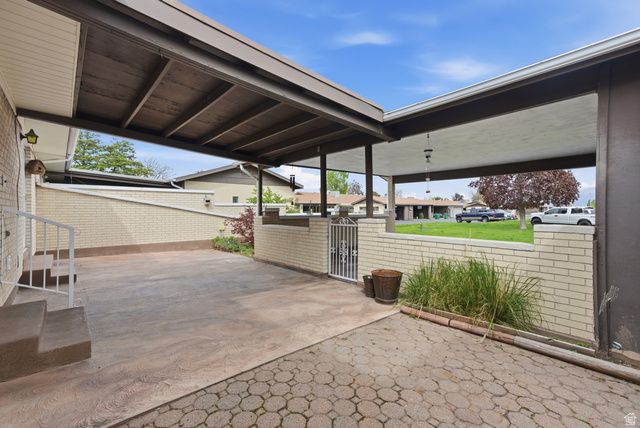 5483 S 925 E, South Ogden, UT 84405