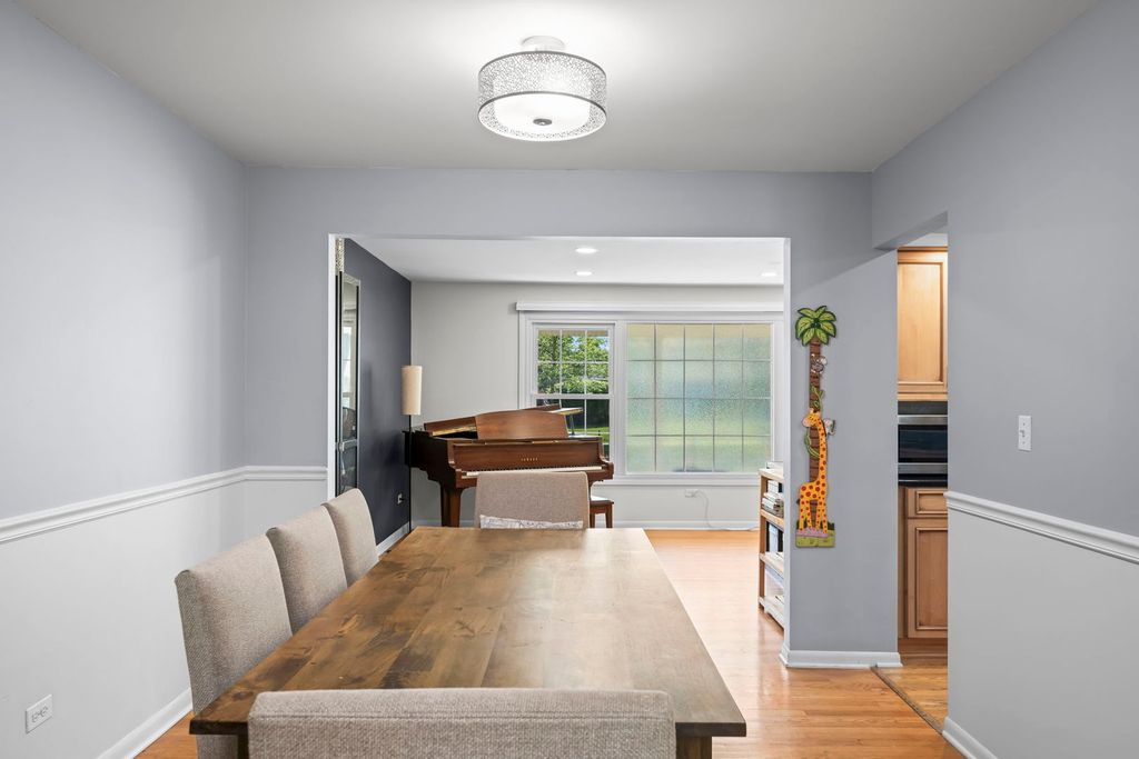 918 S Walnut Avenue, Arlington Heights, IL 60005 — photo 4