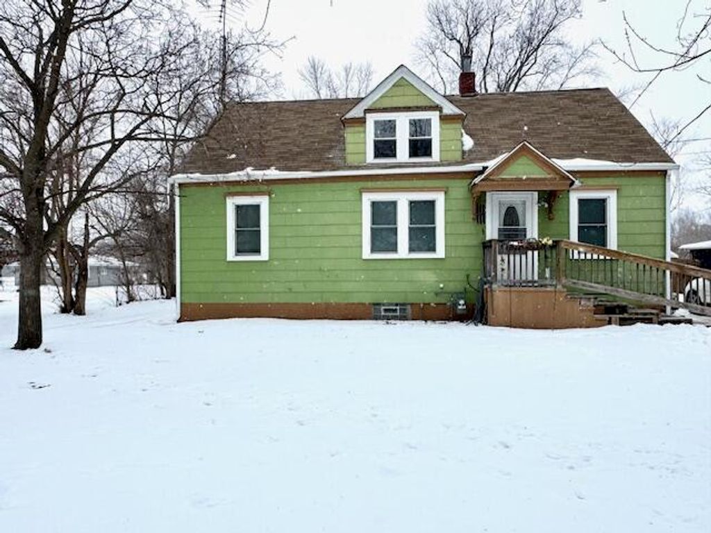 551 E Mound Street, Knox, IN 46534