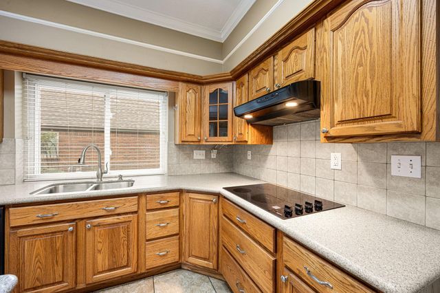 3714 Tree Manor Lane, Kingwood, TX 77345