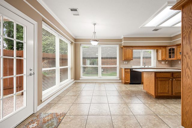 3714 Tree Manor Lane, Kingwood, TX 77345