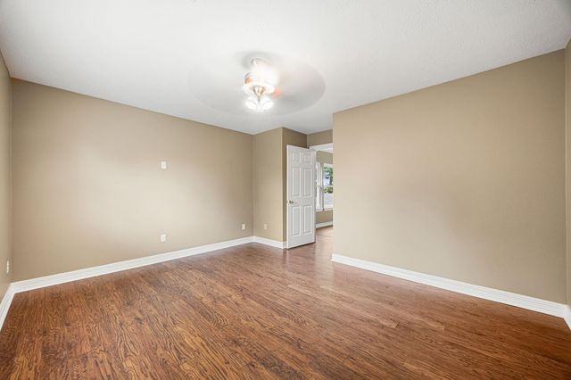 3714 Tree Manor Lane, Kingwood, TX 77345