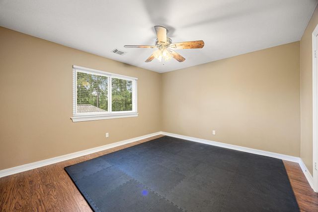 3714 Tree Manor Lane, Kingwood, TX 77345