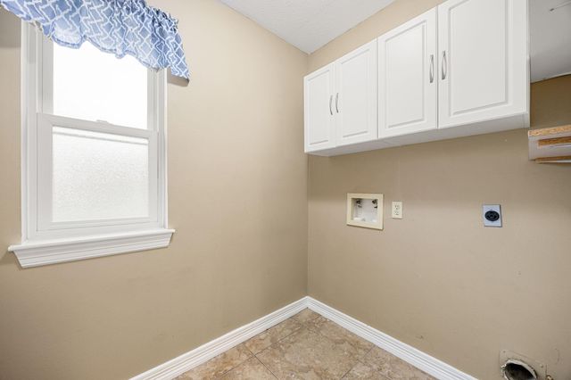 3714 Tree Manor Lane, Kingwood, TX 77345