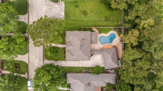 3714 Tree Manor Lane, Kingwood, TX 77345