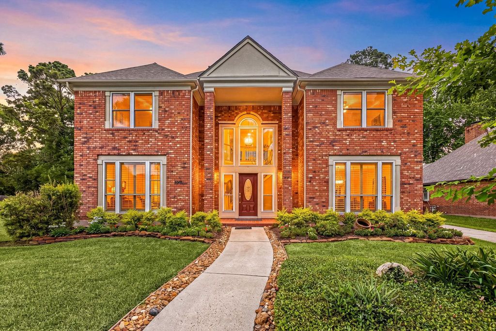 3714 Tree Manor Lane, Kingwood, TX 77345