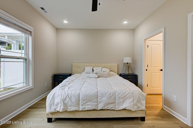 10926 Brookley Dr, Louisville, KY 40229