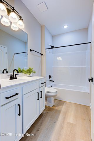 10926 Brookley Dr, Louisville, KY 40229