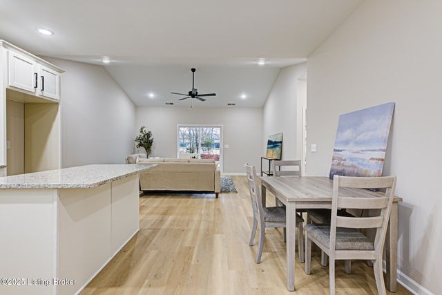 10926 Brookley Dr, Louisville, KY 40229