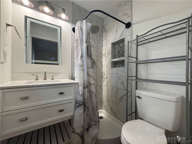 1964 E Skyview Drive, Beavercreek, OH 45432