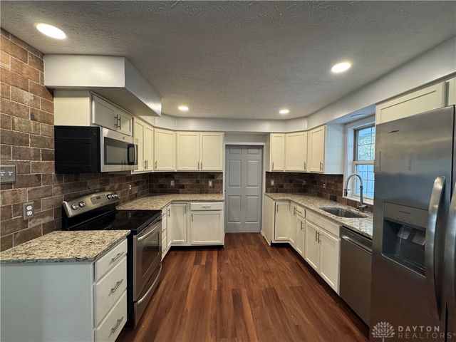 1964 E Skyview Drive, Beavercreek, OH 45432