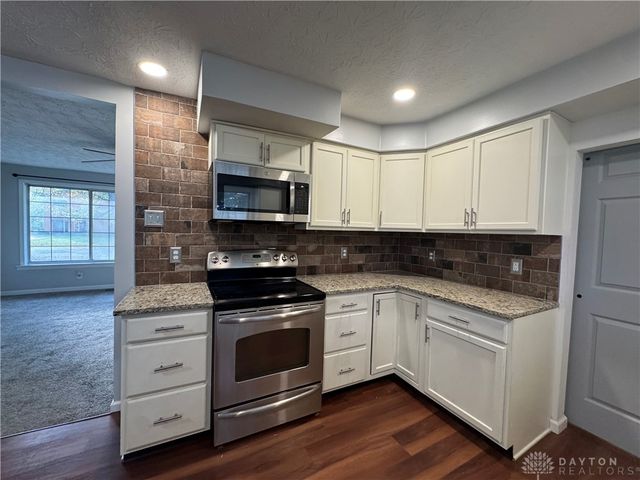 1964 E Skyview Drive, Beavercreek, OH 45432