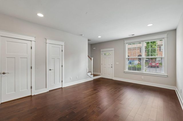 109 Porter TER, Nashville, TN 37206