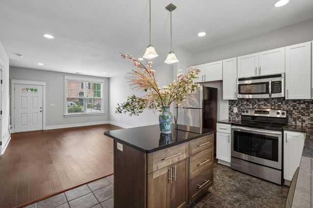109 Porter TER, Nashville, TN 37206