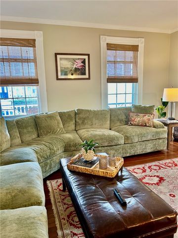 12 Bull Street, Newport, RI 02840