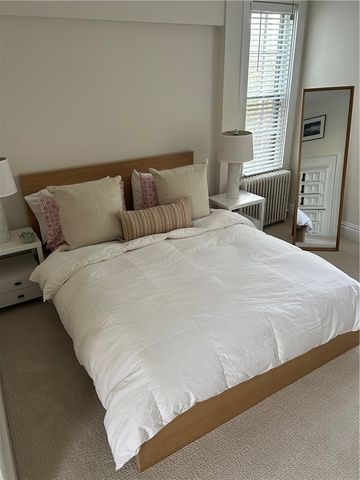 12 Bull Street, Newport, RI 02840