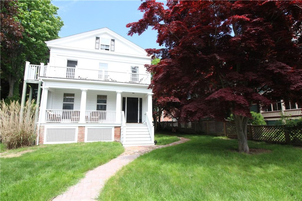 12 Bull Street, Newport, RI 02840