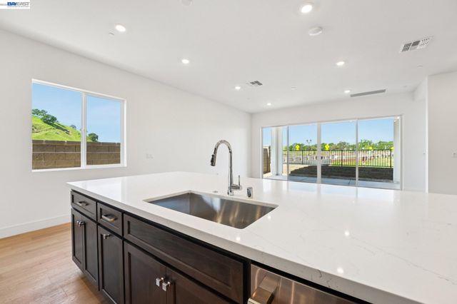 1151 Riverbend Drive, Brentwood, CA 94513