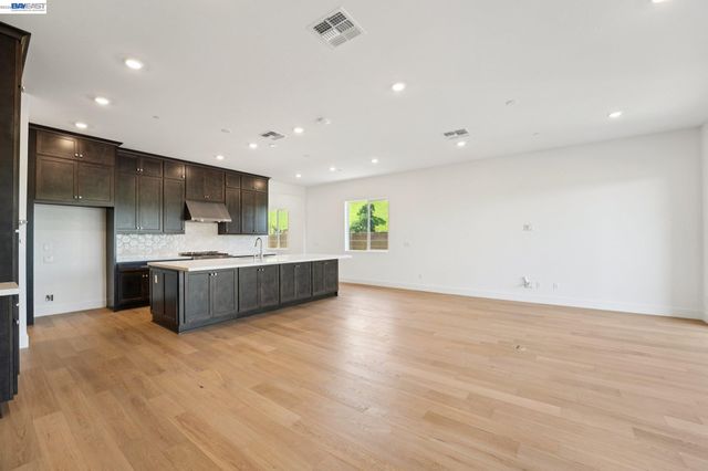 1151 Riverbend Drive, Brentwood, CA 94513