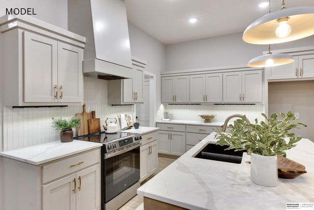 10814 S 221st Avenue, Gretna, NE 68028