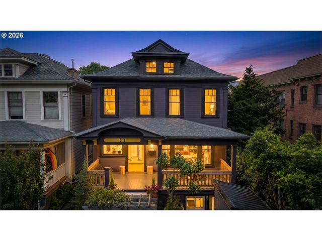 2935 Se YAMHILL St, Portland, OR 97214