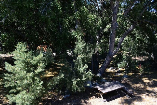 15433 Acacia Way, Pine Mountain Club, CA 93225