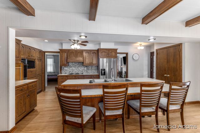 2132 4 Mile Road, Grand Rapids, MI 49525